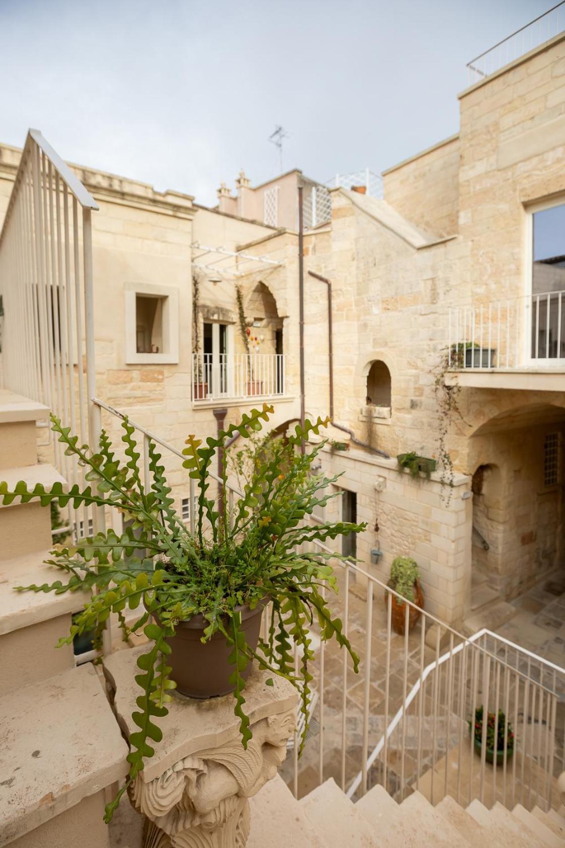 מלון Palazzo Sant'Anna לצ'ה מראה חיצוני תמונה